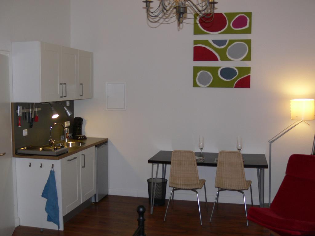 Appartamento Business Flat Bahnhofstrasse Wiesbaden Camera foto